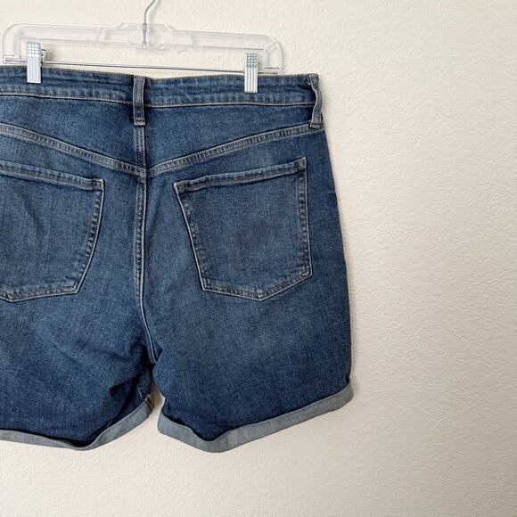 [Old Navy] High Rise The O.G. Denim Shorts Cuffed Medium Wash Smooth Pockets 14 - Picture 7 of 11
